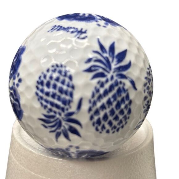 Hawaii Logo Golf Ball - Picture 3 of 3